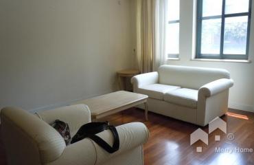 Green Court hot apartment with expats in pudong biyun